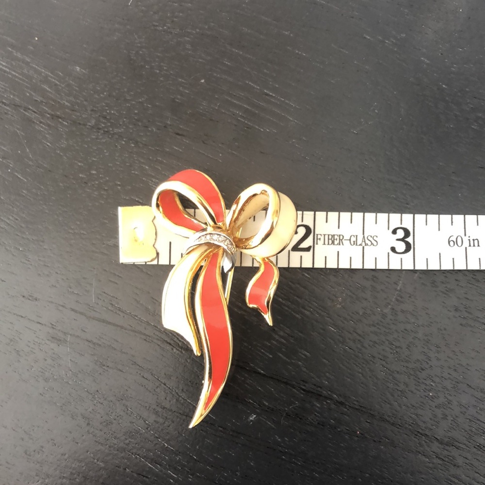 Signed Rhinestone & Enamel Brooch - Picture 4 of 7